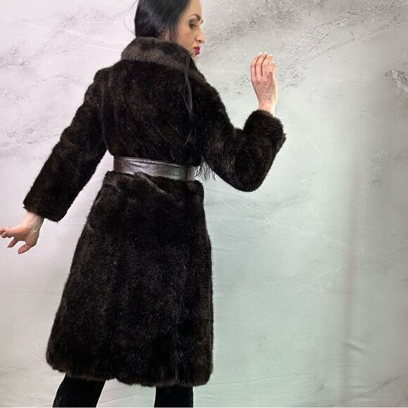 Mill-Minx exclusive designed by DeMilo faux fur vintage heavy lined coat - Picture 3 of 8
